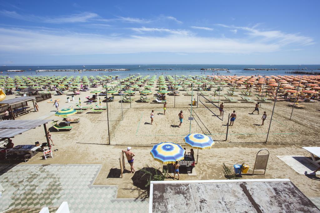 Hotel Eden Viserbella di Rimini Exterior foto
